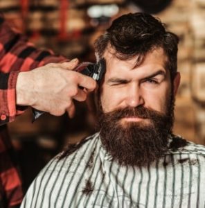 Lire la suite à propos de l’article Quelle coupe de cheveux convient à votre visage ?